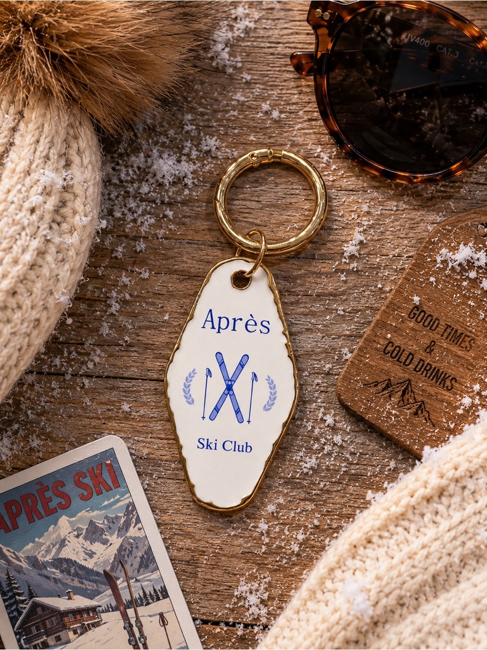 Kensie Après Ski Club Motel Style Keychain Bag Charm NWT - Picture 3 of 3